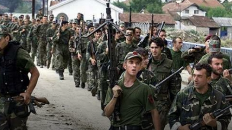 22 vite nga luftimet e para frontale ndërmjet UÇK-së dhe policisë serbe