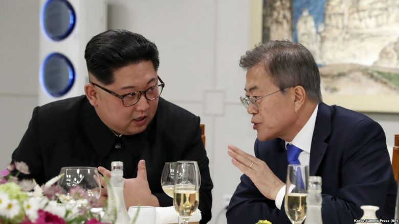Koreja Jugore synon të jetë ndërmjetësuese mes Trumpit dhe Kimit