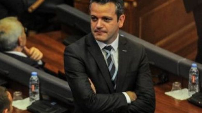 Arben Gashi sqaron incidentin me Xhavit Halitin: Momenti më i keq në karrierën time në Parlament