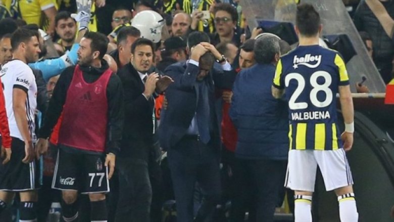 Besiktas refuzon kërkesën e TFF-së dhe Erdoganit: Nuk do të vazhdojmë takimin e ndërprerë me Fenerbahçen