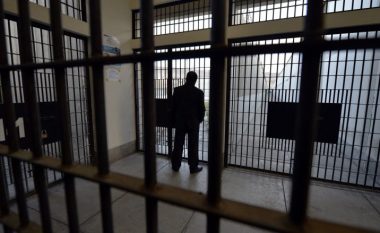 Pas vetëvrasje së të burgosurit në Prizren, KMDLNJ kërkon që të burgosurit me probleme psikike të mos mbahen në burg