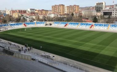 Pas mbledhjes për stadiumin mes FFK-së dhe KF Prishtinës, një tifoz tenton ta sulmojë një zyrtar të Federatës