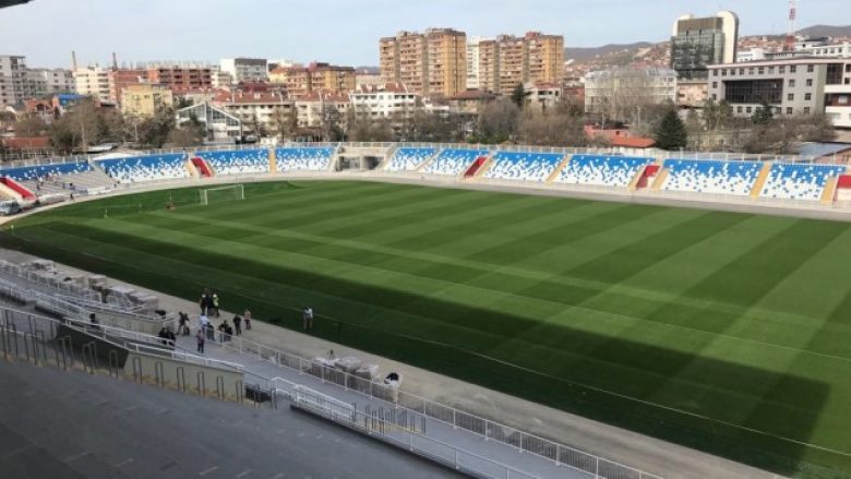 Pas mbledhjes për stadiumin mes FFK-së dhe KF Prishtinës, një tifoz tenton ta sulmojë një zyrtar të Federatës