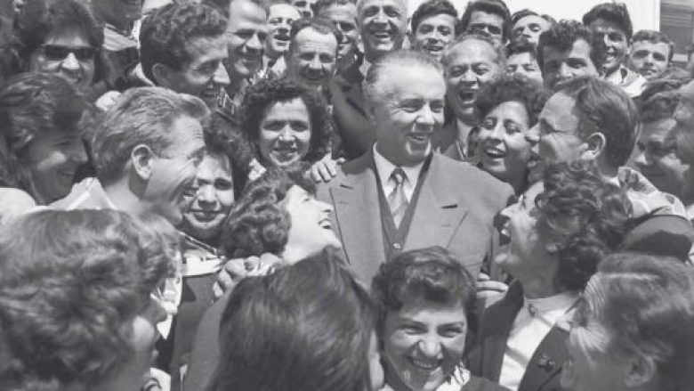 Kur udhëheqësi mbante dietë, edhe ai binte në peshë – kush ishte sozia që përdorte Enver Hoxha!