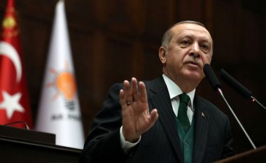 Erdogan kritikon ashpër kërkesën rreth Kuranit në Francë