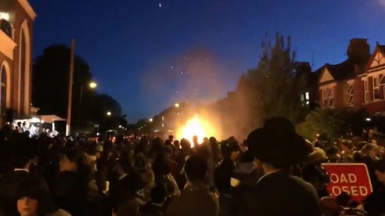 Shpërthim në një festival hebre në Londër, tridhjetë të lënduar (Foto/Video)