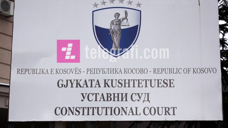 Gjykata Kushtetuese vazhdon pezullimin e Ligjit për Zyrtarë Publikë deri me 28 prill