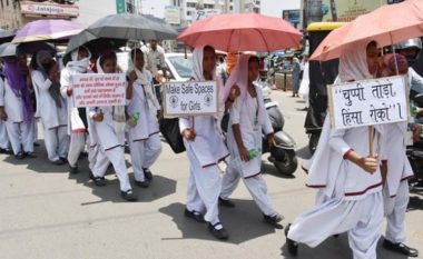 Tri vajza dhunohen dhe digjen për së gjalli brenda jave në Indi