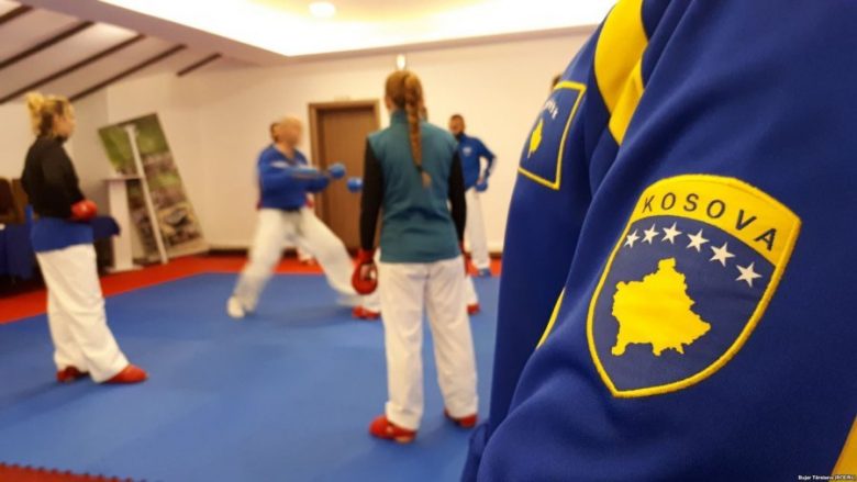 Karateistët e Kosovës nuk pranojnë të garojnë në Serbi pa simbole shtetërore