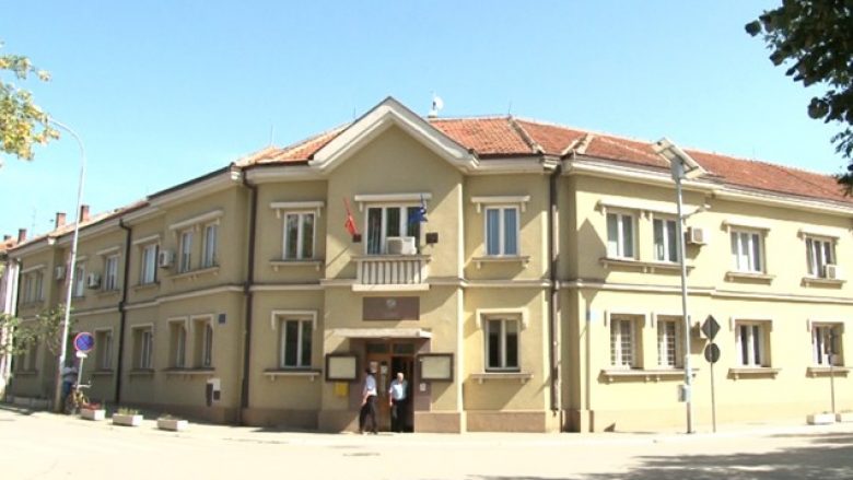 Dezinfektohen shtëpitë në lagjen e të prekurit me coronavirus në Podujevë