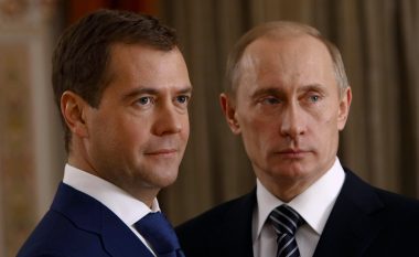 Putini ngarkon Medvedevin për krijimin e qeverisë së re