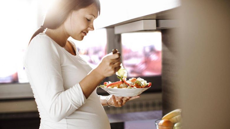 Çka të hani e çka jo për t’i rritur shanset e shtatzënisë