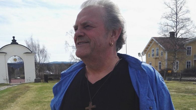 “Sa të rrezikshëm janë myslimanët?”: Artikulli i priftit suedez me rekord të pëlqimit dhe shpërndarjes në rrjetet sociale