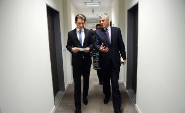 Thaçi takon kancelarin austriak Kurz