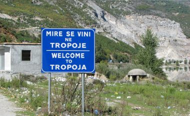 Shqipëri, 1938: Ligji për ndryshimin e emrave të fshatrave dhe qyteteve me origjinë sllave