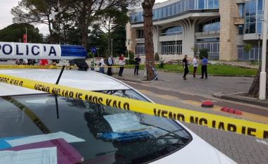 Studentët theren  me thika në Tiranë
