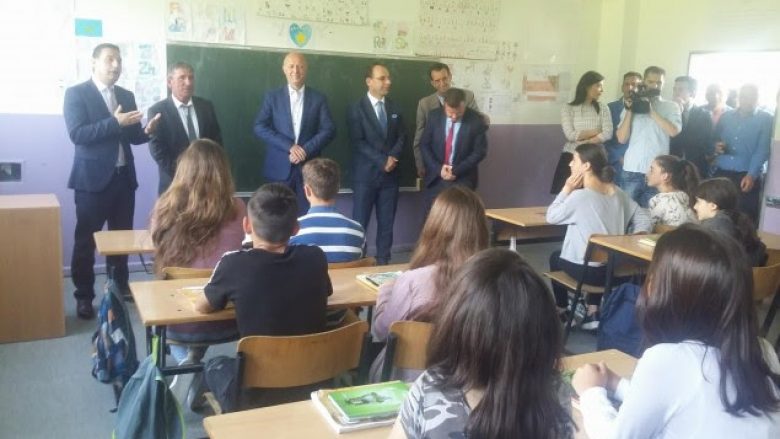 Bytyqi premton mbështetje për komunën e Kaçanikut