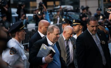 Policia njujorkeze arreston Harvey Weinsteinin