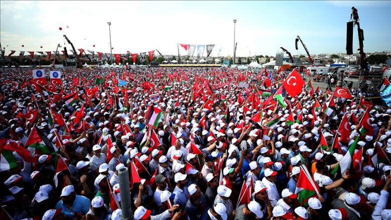 Tubim i madh në Stamboll në mbështetje të Palestinës