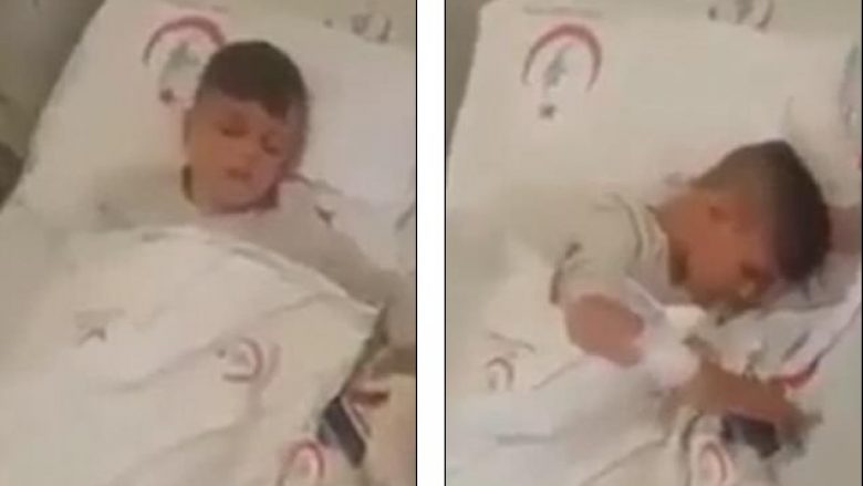 Momenti kur 10-vjeçarin e zgjon babai nga gjumi dhe e kupton se është verbuar nga një shpërthim në Siri – megjithatë mjekët ia rikthejnë shikimin (Video)