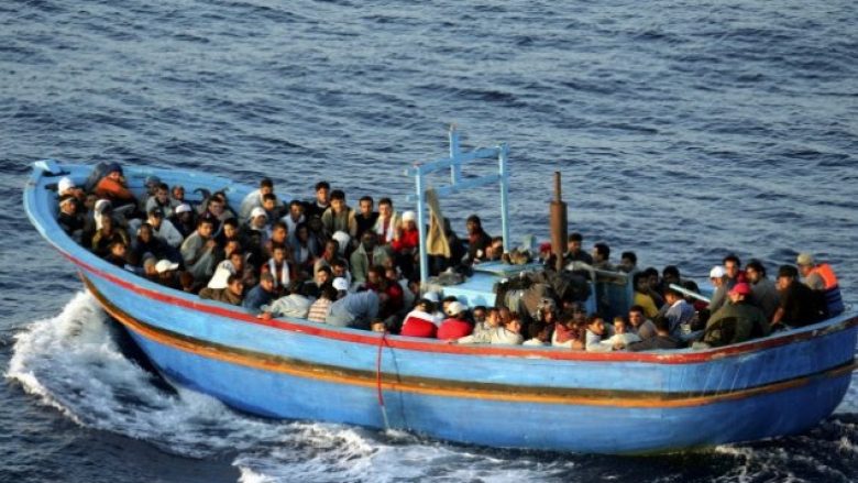Shpëtohen 210 emigrantë