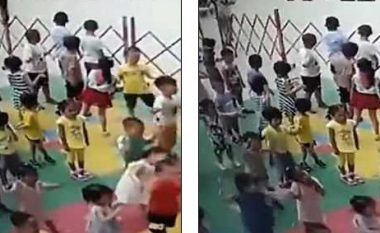 Burri ngec nën rrotë, edukatoret kineze ngritin veturën për ta shpëtuar – fëmijët në çerdhe ishin dëshmitarë të aktit heroik (Video)