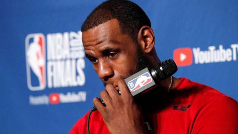 LeBron James: Kushdo që e fiton titullin në NBA, nuk do të takohet me Donald Trumpin