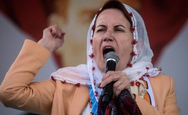 ‘Nënë Merali’: Gruaja që përpiqet të rrëzojë Erdoganin nga pushteti