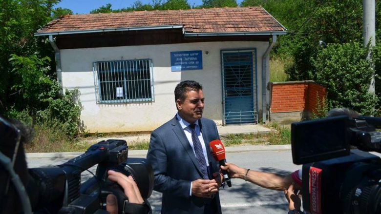 Bahtiri dënon thyerjen e xhamave në ambulancën e minoritetit serb në Suhadoll