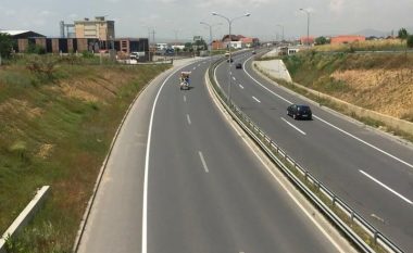 Të enjten lëshohet për qarkullim segmenti i tretë i Autostradës Prishtinë-Hani i Elezit