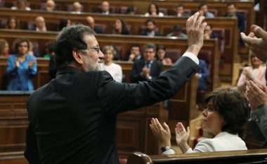 Mariano Rajoy ka humbur votëbesimin në Parlament, zëvendësohet nga rivali socialist Pedro Sanchez