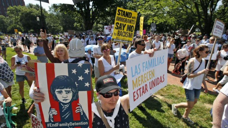 SHBA, Protesta në të gjithë vendin në mbështetje të imigrantëve