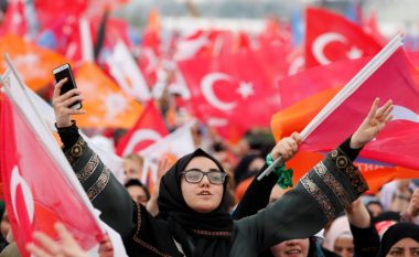 A mund ta ndalojë opozita hovin e Erdoganit?