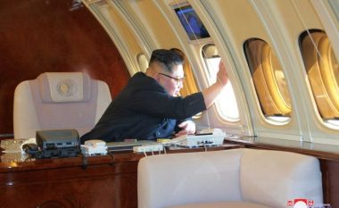 Zgjedhja e rrugëtimit më të gjatë dhe sjellja e “tualetit personal” – dy misteret e udhëtimit të Kim Jong-un në Singapor