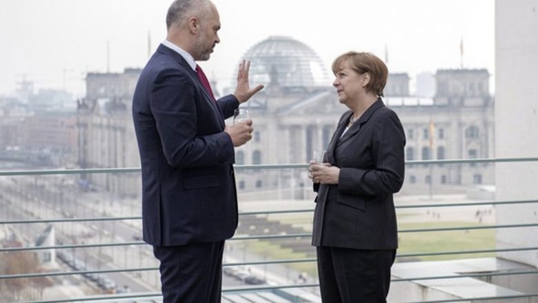 Gjermania i vë kushte Shqipërisë për hapjen e negociatave