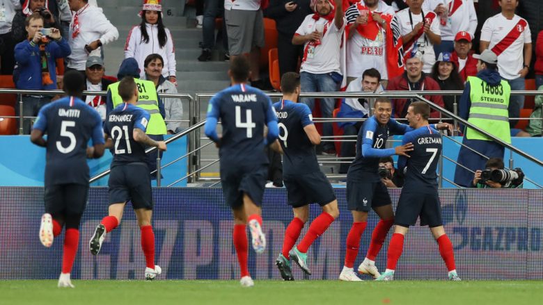 Franca fiton edhe ndaj Perusë, siguron kualifikimin tutje në Kupën e Botës