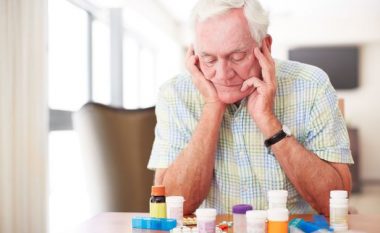 Ekspertët britanikë: Përdorimi i tepërt i ilaçeve e dëmton shëndetin dhe shkakton demencën