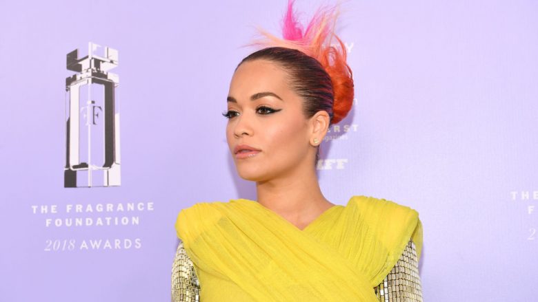 Rita Ora i bashkohet kampanjës së Adidasit për të ndihmuar të pastrehët e komunitetit LGBTI