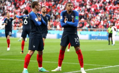 Mbappe kalon Francën në epërsi ndaj Perusë, bëhet lojtari më i ri francez që shënon në një Botëror  