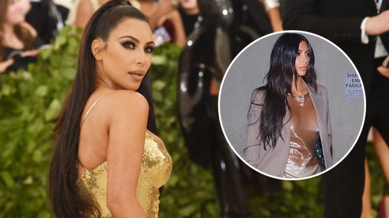 Kim Kardashian shfaqet provokuese në një fustan tërësisht transparent