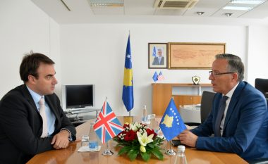 O’Connell: Shteti britanik vazhdon ta mbështes Kosovën në fushën e financave