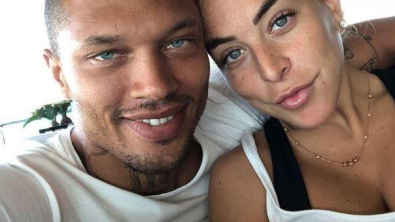 Jeremy Meeks bëhet baba me trashëgimtaren e Topshopit