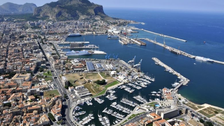 Magjia e kalasë së Porto Palermos tërheq rreth katër mijë turistë
