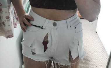 Pantallonat që bleu përmes internetit, i arritën me shqyerje të mëdha – nuk ka faj babai saj që po ia ndalon t’i veshë (Foto)