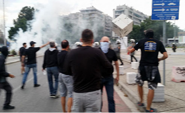 Selanik, të arrestuar dhe të lënduar gjatë protestave për marrëveshjen me Maqedoninë
