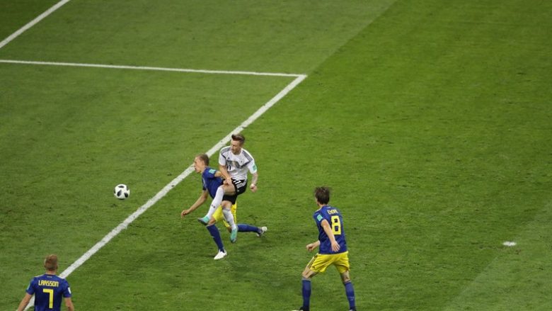 Gjermania barazon ndaj Suedisë me golin e Reusit