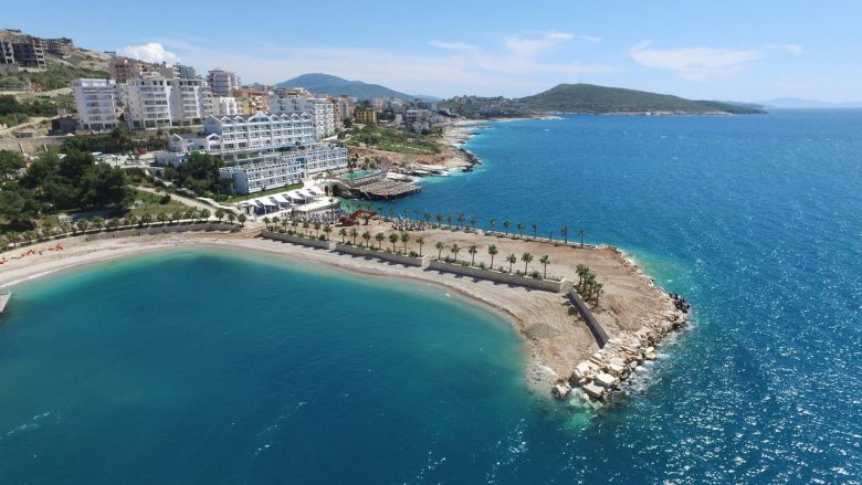 Kështu dukej plazhi i Sarandës në vitin 1989 (Foto)