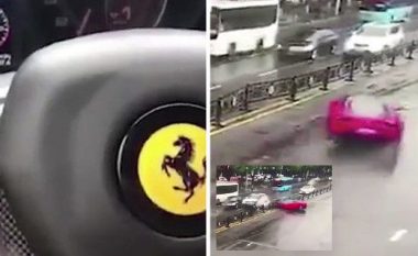 U gjend para timonit të Ferrarit 600 mijë dollarësh për herë të parë, momenti kur gruaja shkakton aksident dhe kaos në trafik (Video)