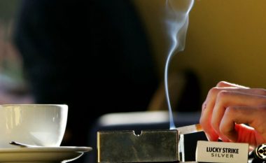 Kafe + cigare = kombinim fatal për zemrën