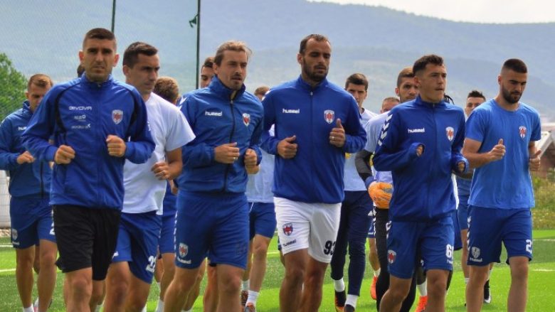 Prishtina arrin në Gjibraltar, FC Europa i uron mirëseardhje në shqip